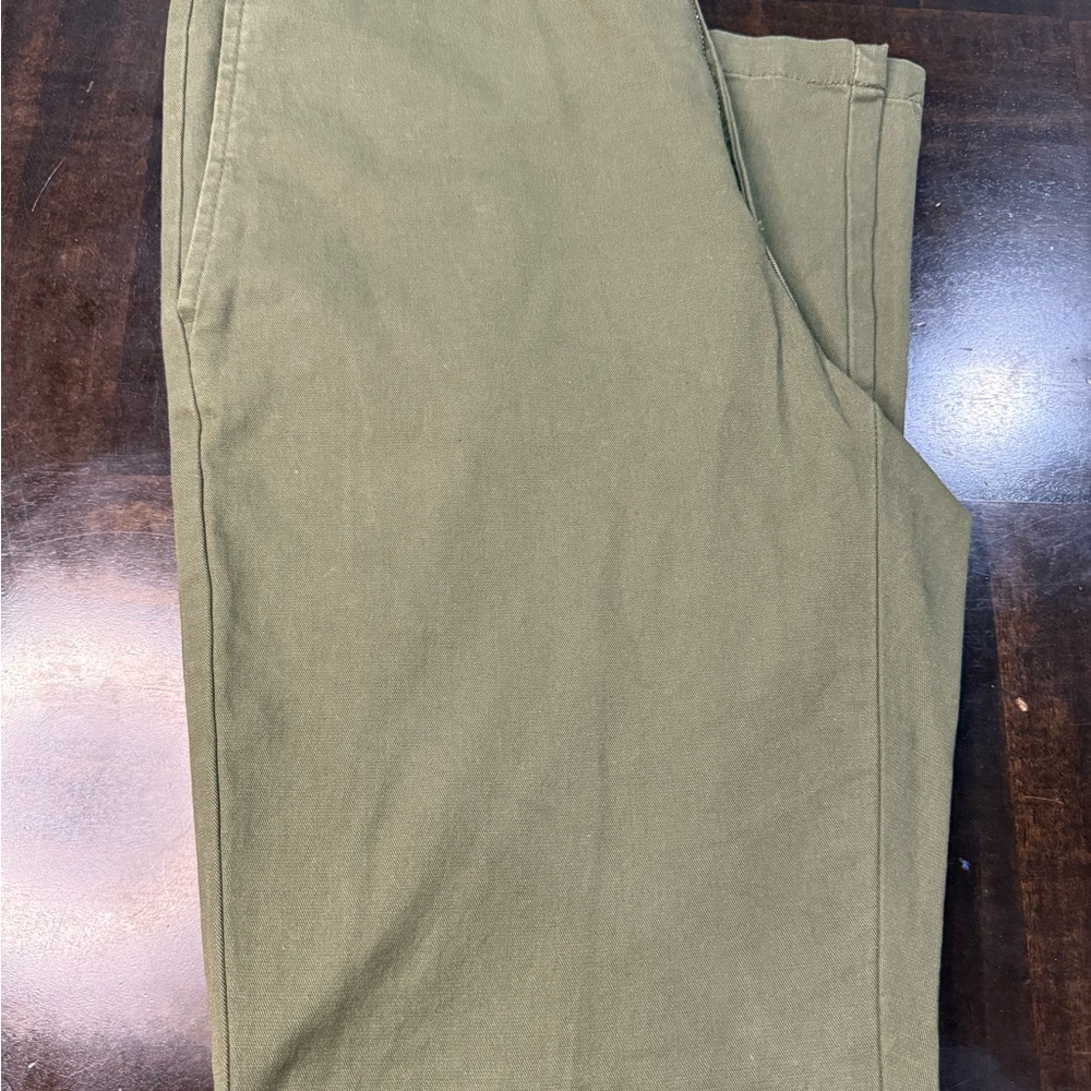 Olive Green Men's Pants Size 28X30 Slim Built-In-Flex